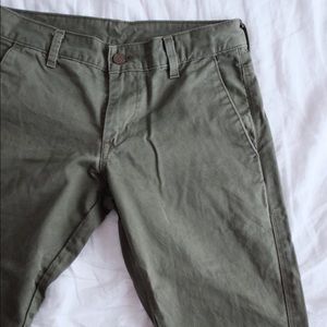 [Levi’s] *NEW* Olive Green 511’s